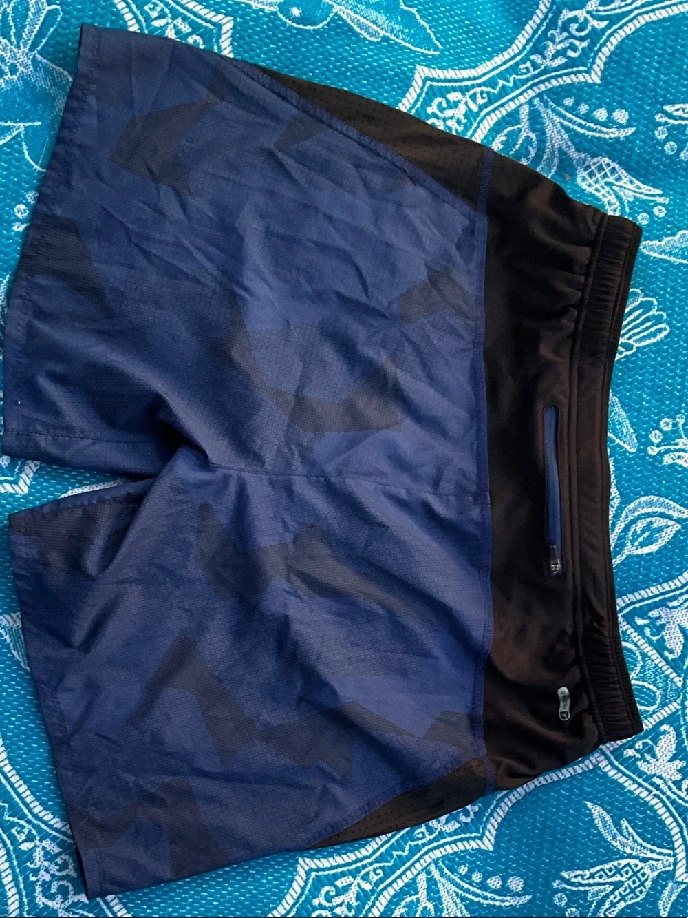Old Navy Active Go-Dry Blue Camo Lined Running Shorts Mens Size Large